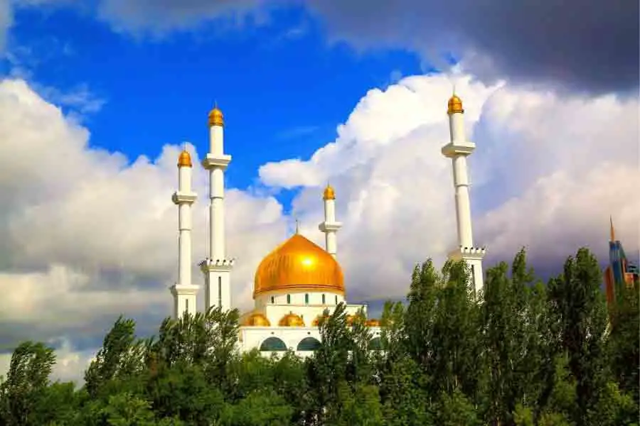 Photo of Mosque Under Cloudy Sky